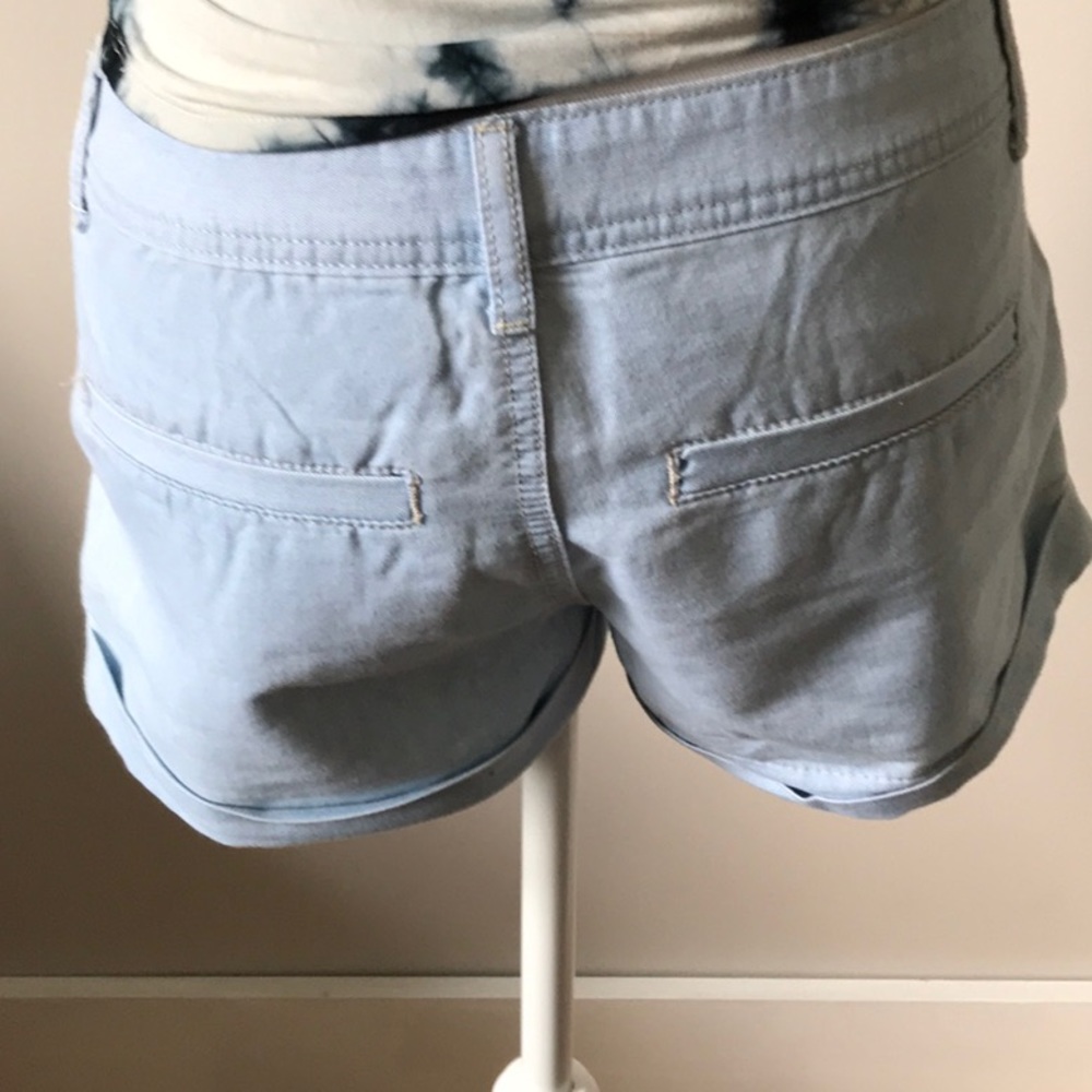 Shorts - Picture 2 of 5
